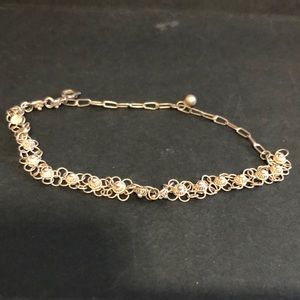 Floral bracelet VGUC silver color